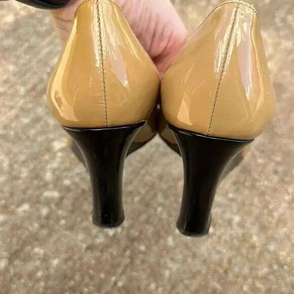 Vintage Kate Spade Beige Black Patent Leather Wedges Women’s Size 8.5 - Picture 8 of 10